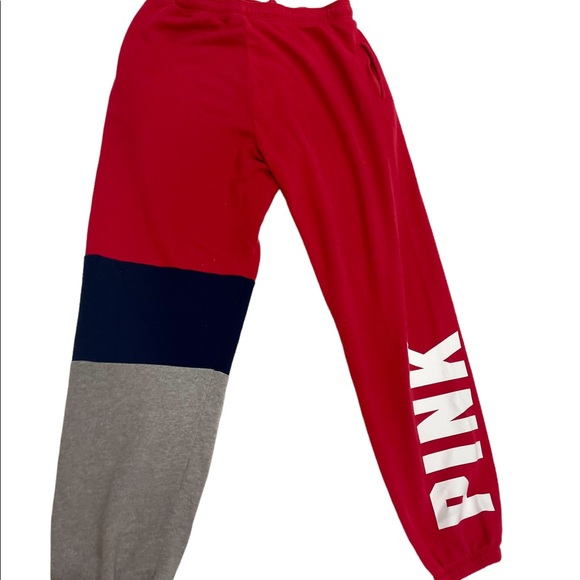 Vs pink sweats - Picture 2 of 3